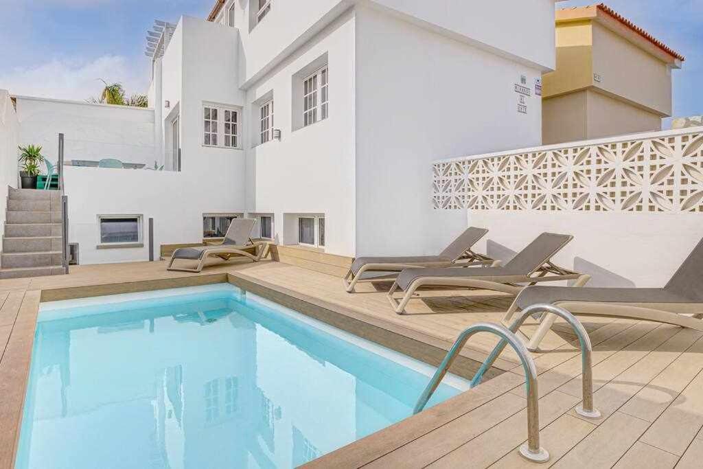 La Favorita Preciosa Villa Con Piscina Privada Corralejo Exterior photo